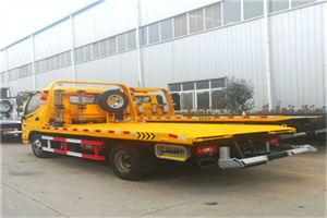 杂多附近拖车救援搭电